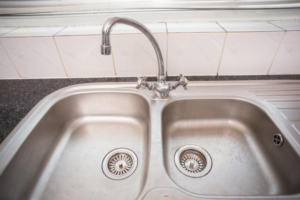 get-rid-of-that-awful-smell-in-your-kitchen-sink
