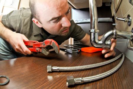 5 Reasons You Should Stay Away From DIY Home Plumbing -Infographic