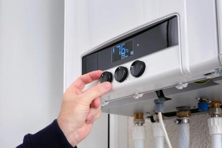 Tankless Water Heaters vs. Conventional Water Heaters—What’s the Best Option?